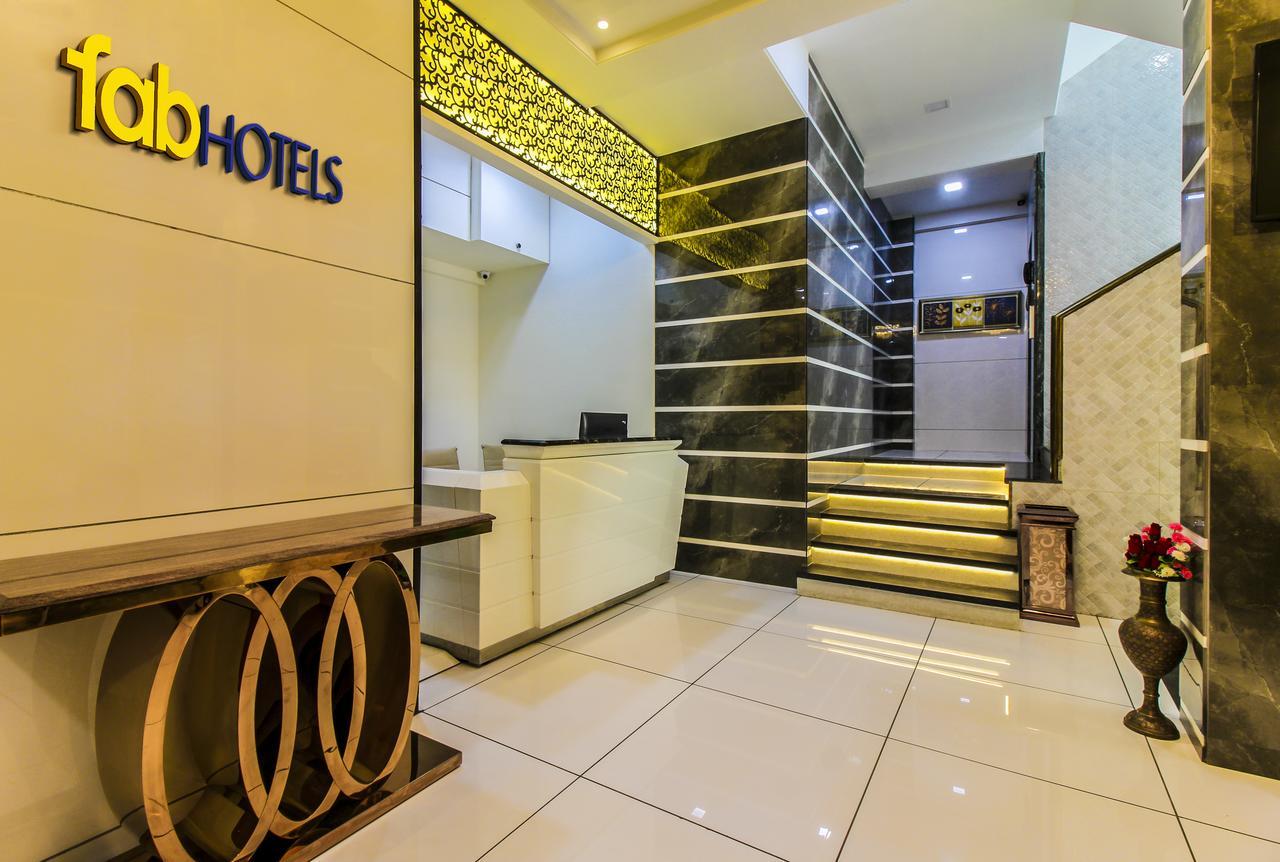 Fabhotel Laaiba Residency Мумбай Екстериор снимка